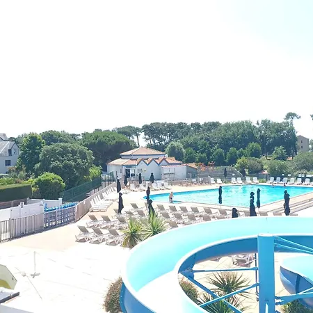 Apartment Le Goeland 2 Pieces Avec Terrasse, 2 Adultes, 1 Enfant, N'est Pas Adapte Pour Les Moins De 3 Ans Et De 12 Ans *